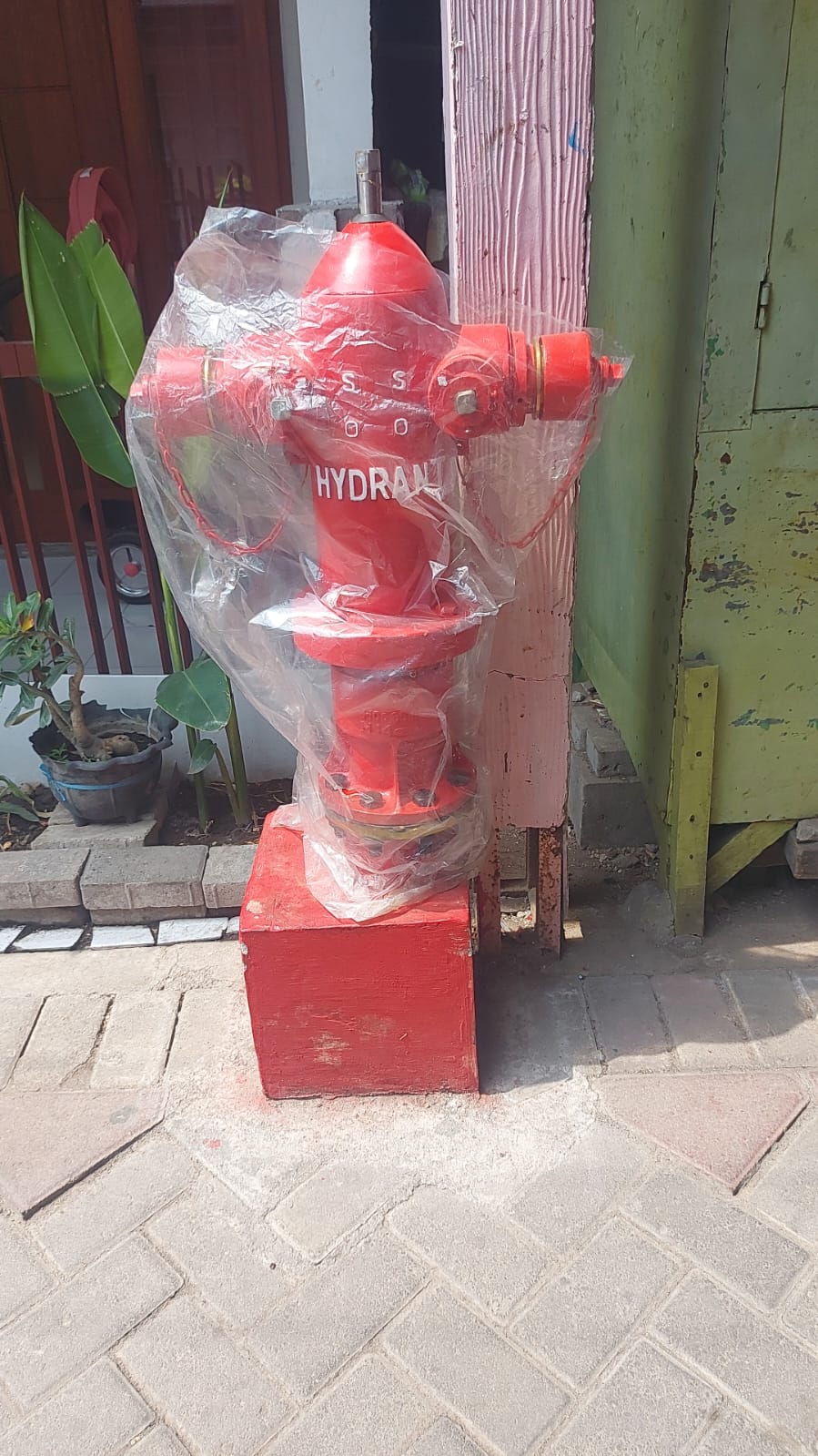 Ironis! Keputran Kejambon Dipasang 8 Titik Hydrant, Warga Malah Tak Tahu Cara Memfungsikan