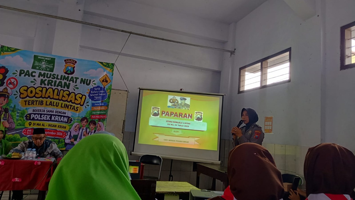 Polsek Krian Edukasi Tertib Berlalu Lintas kepada Pelajar Sidoarjo