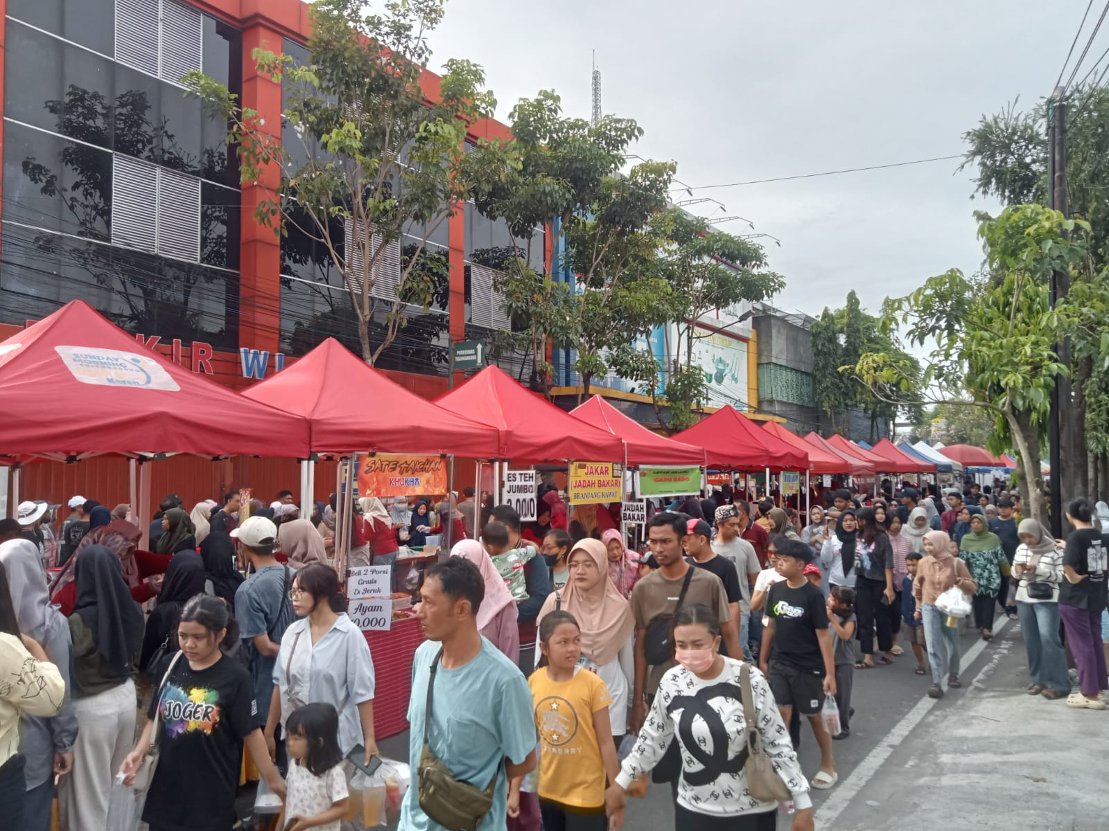 UMKM Untung Besar, Ketua Paguyuban Harap Pasar Takjil Savana Digelar Lagi Tahun Depan