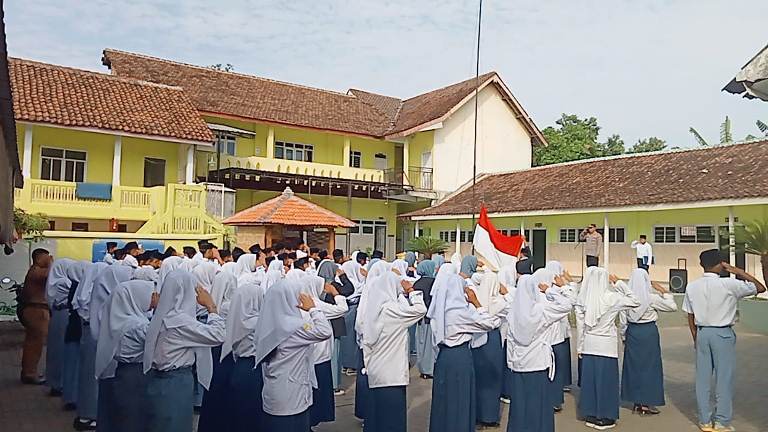 Kapolsek Wonorejo Ingatkan Siswa Pasuruan Bahaya Kenakalan Remaja