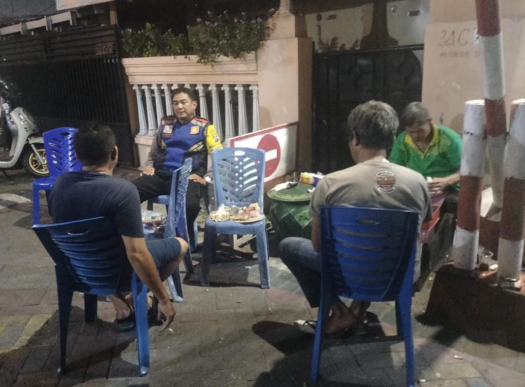 Bhabinkamtibmas Polsek Tandes Gelar Sambang Dialogis, Perkuat Keamanan Lingkungan Manukan Madya