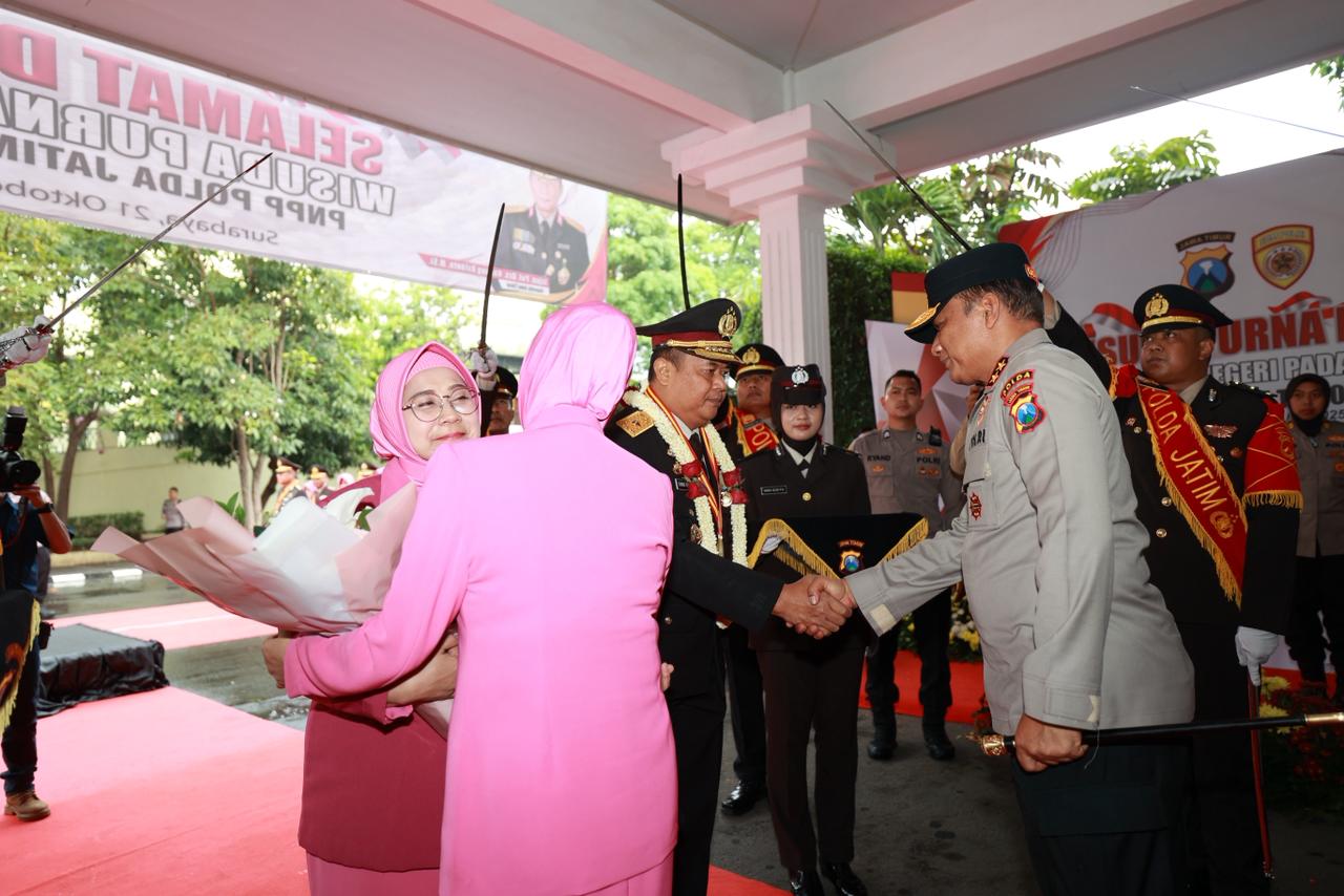 143 Personel Polda Jatim Purnatugas, Kapolda: Pensiun Bukan Akhir Pengabdian