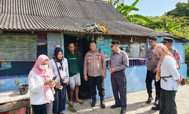 Polres Bangkalan Renovasi Rumah Tidak Layak Huni di Kelurahan Pejagan