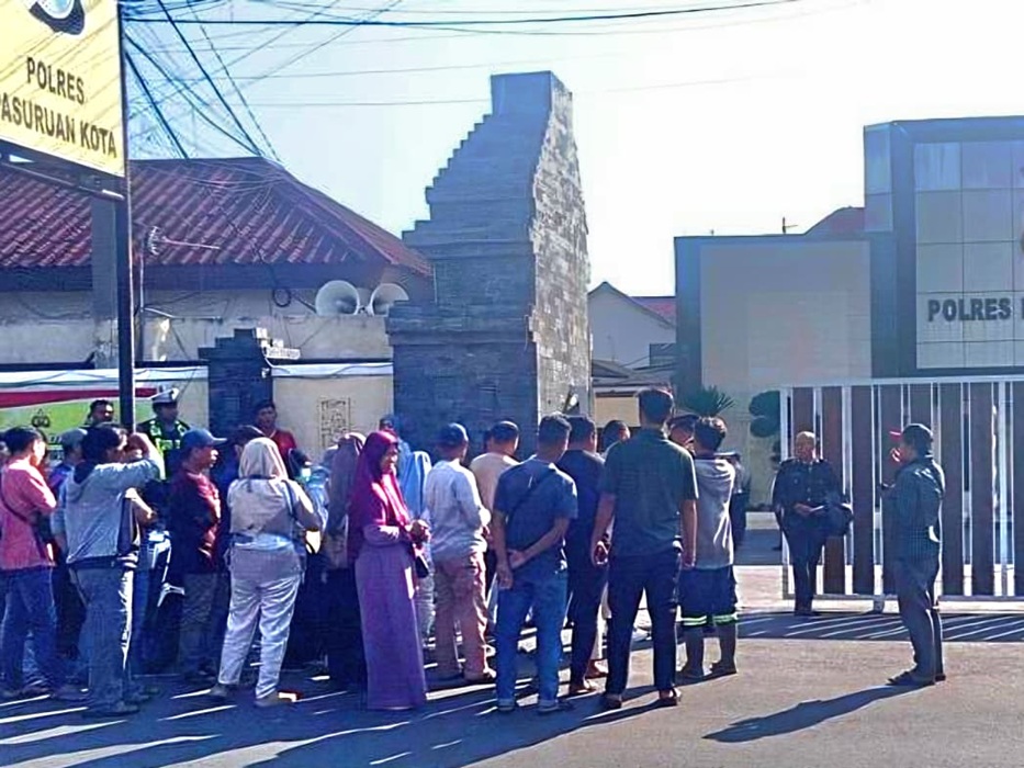 Tuntut Fasilitas dan SHM, Warga Perumahan ABJ Laporkan Pengembang ke Polres Pasuruan Kota