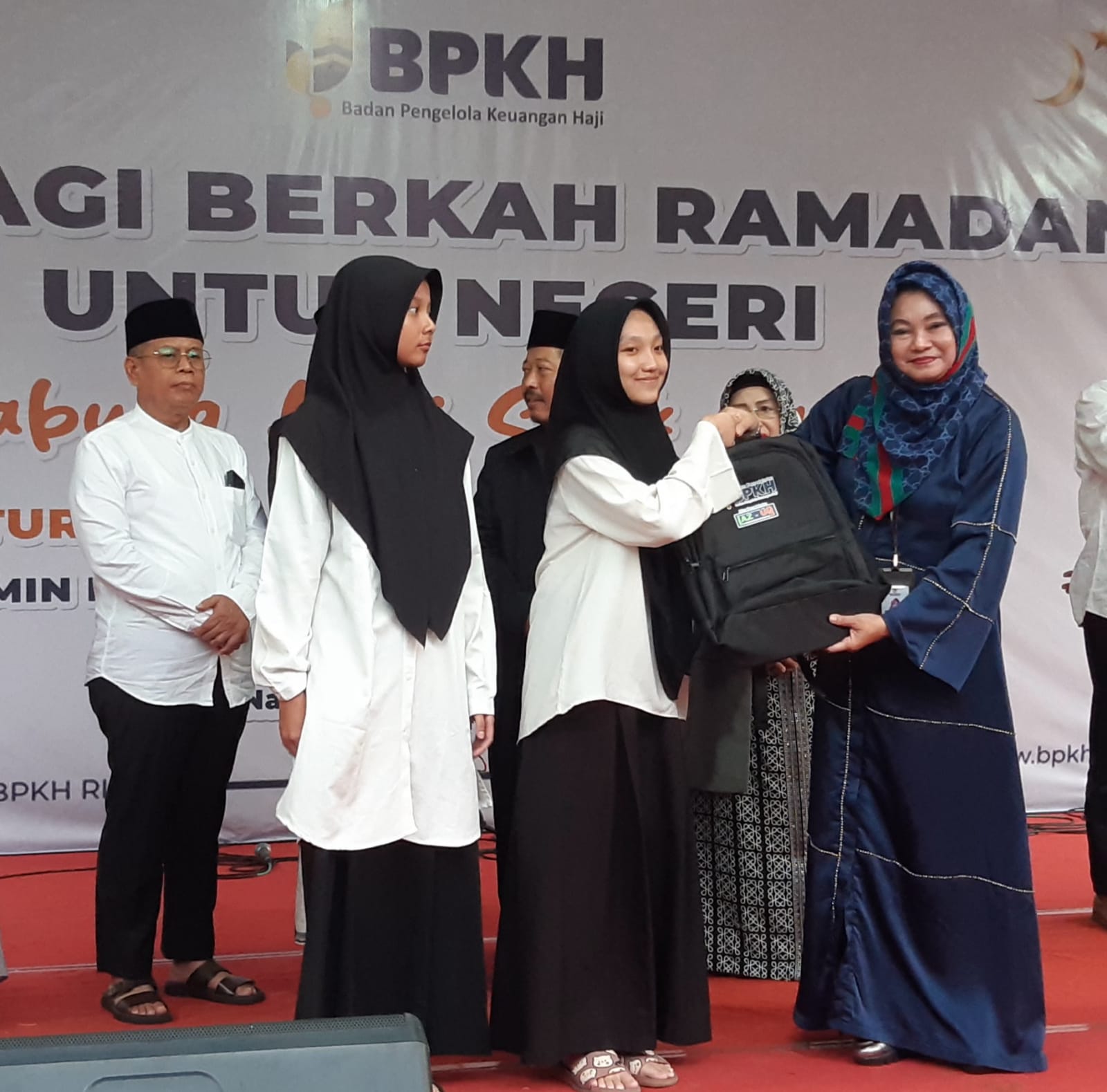 Berbagi Berkah Ramadan, BPKH Ajak Santri Ponpes Al Amin Nabung Haji 