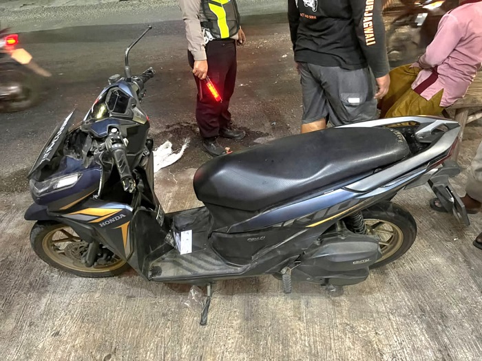 Gagal Nyalip, Pemotor Tewas Hantam Truk di Gadingrejo Pasuruan