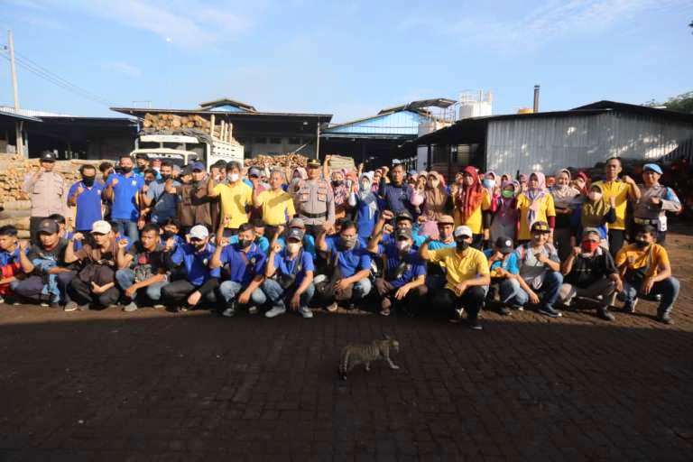 Kapolres Erik Apresiasi Apel Kebangsaan Buruh dan Perusahaan di Magetan