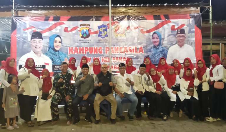 Tasyakuran 17 Agustusan dan Peresmian Gedung Serba Guna RW 06 Pakal Surabaya