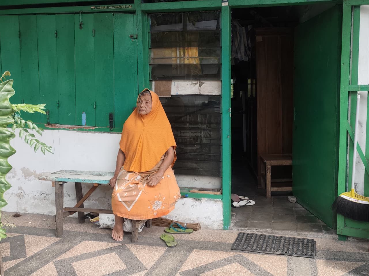 Modus Ajak Ngobrol, Tabungan Nenek Tumini Amblas Digondol Dua Wanita