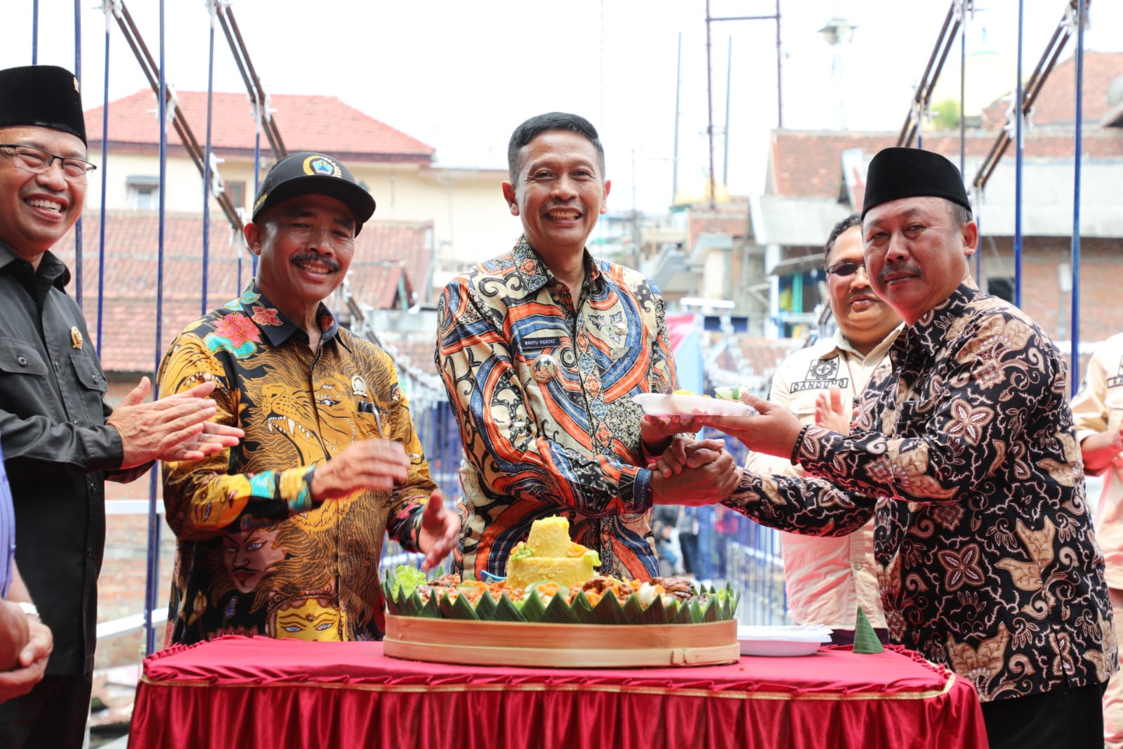 Sempat Viral, Pj Wali Kota Malang Resmikan Jembatan Lembayung