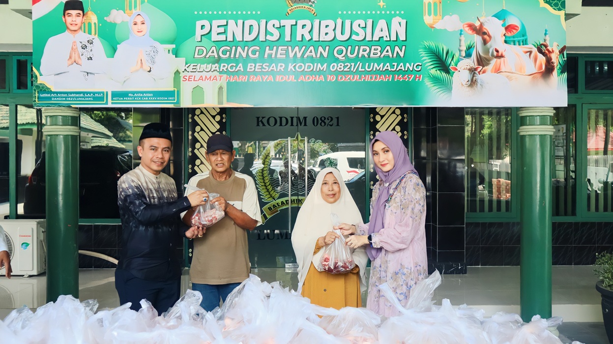 Sembelih 6 Hewan Kurban, Dandim Lumajang: Iduladha Perkuat Nilai Keikhlasan dan Kepedulian