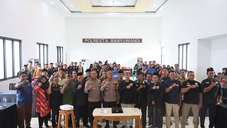 Polresta Banyuwangi Kumpulkan Perguruan Silat Satukan Ikrar Jaga Kamtibmas