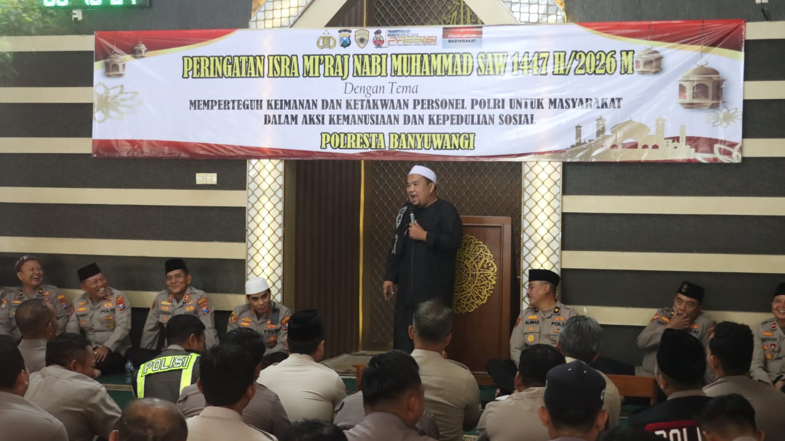 Peringatan Isra Mikraj Polresta Banyuwangi Perkuat Spiritual dan Kepedulian Sosial