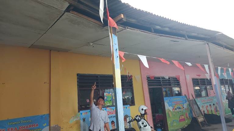 Atap Rusak, TK Eka Darma Kupang Segunting Terancam Ambruk