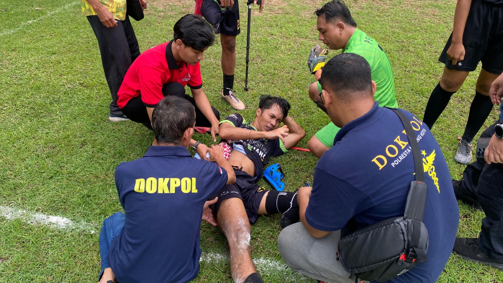 Tim Dokkes Polresta Malang Kota Siap Siaga Jaga Kesehatan Atlet