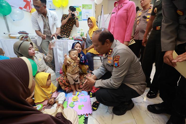 Wujudkan Peningkatan Kesejahteraan Masyarakat, Polda Jatim Gelar Bakti Kesehatan Serentak