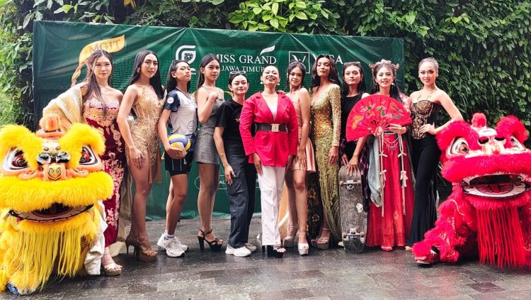Finalis Miss Grand Jawa Timur 2026 Tampil Unik dalam Arak-Arakan Pesona dan Bakat