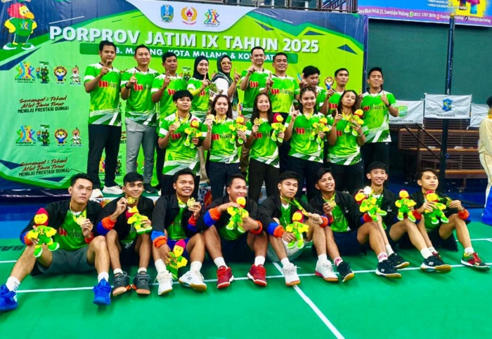 Atlet Bulutangkis Surabaya Tampil Gemilang, Kawin Gelar Emas Beregu Putra-Putri Porprov Jatim IX