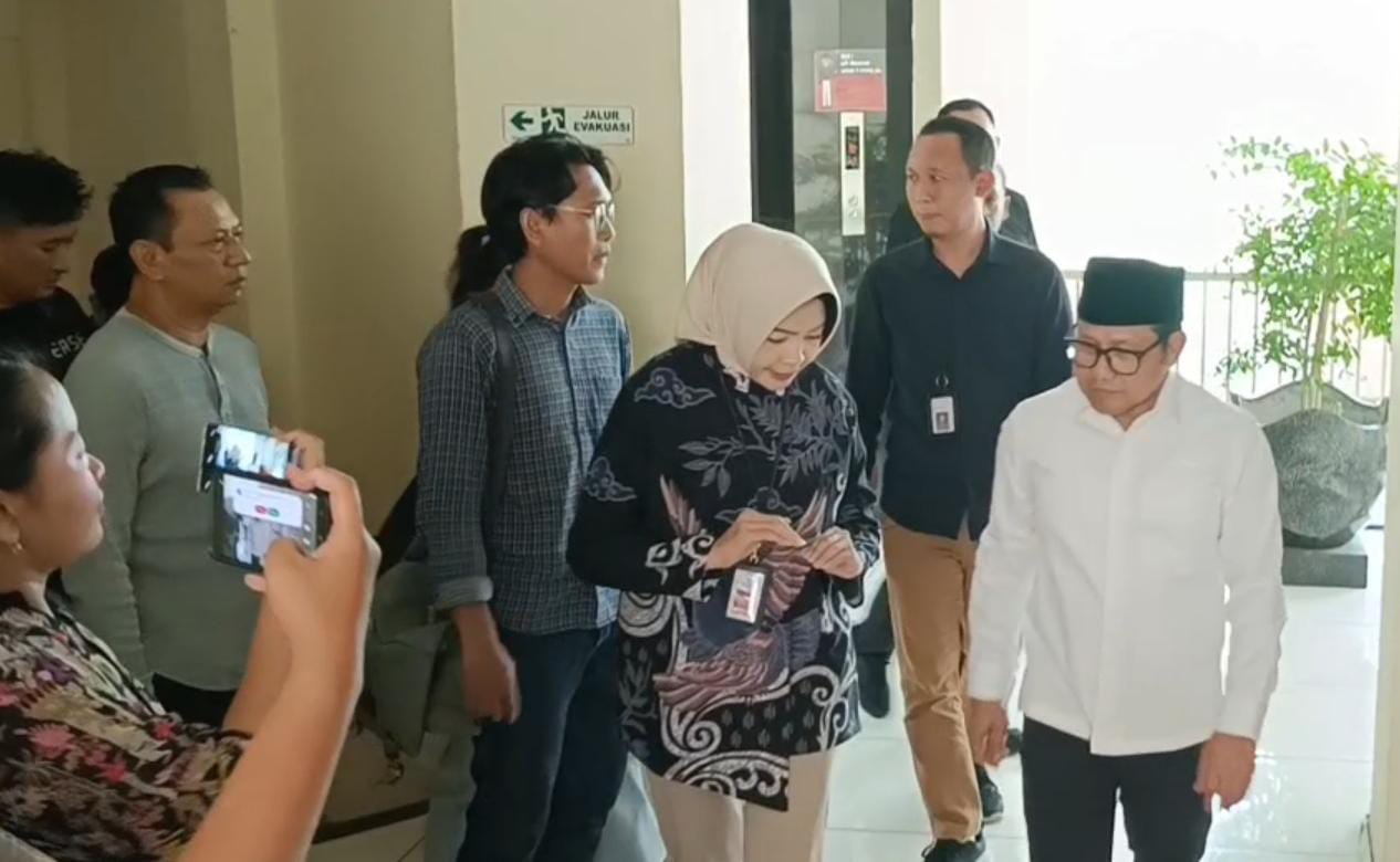 Menko Pemberdayaan Masyarakat Kunjungi Dinsos Surabaya, Dorong Sinkronisasi Satu Data Nasional