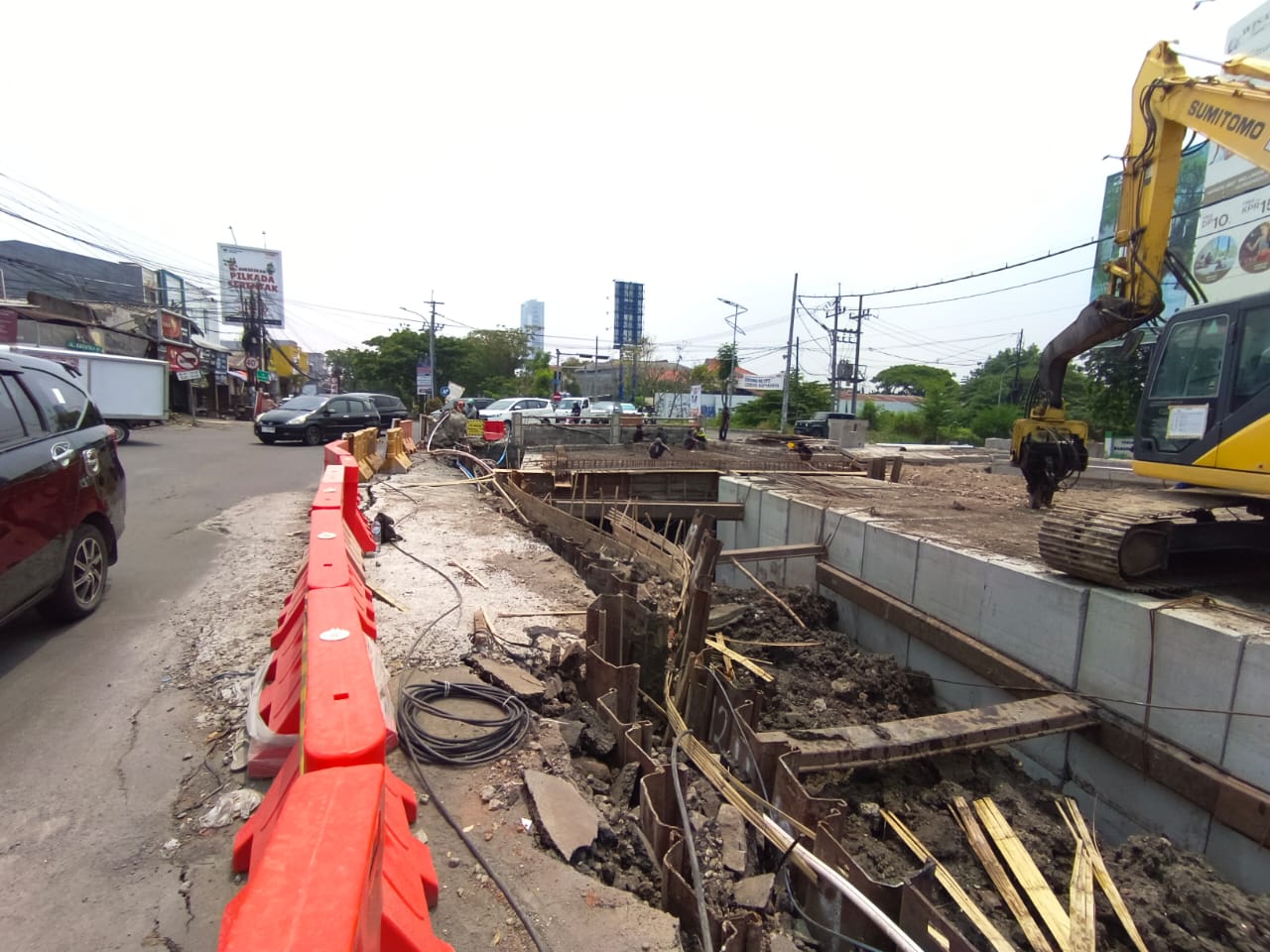 DPRD Surabaya Ingatkan Pentingnya Keselamatan di Proyek Pelebaran Jalan Menganti Lidah Wetan