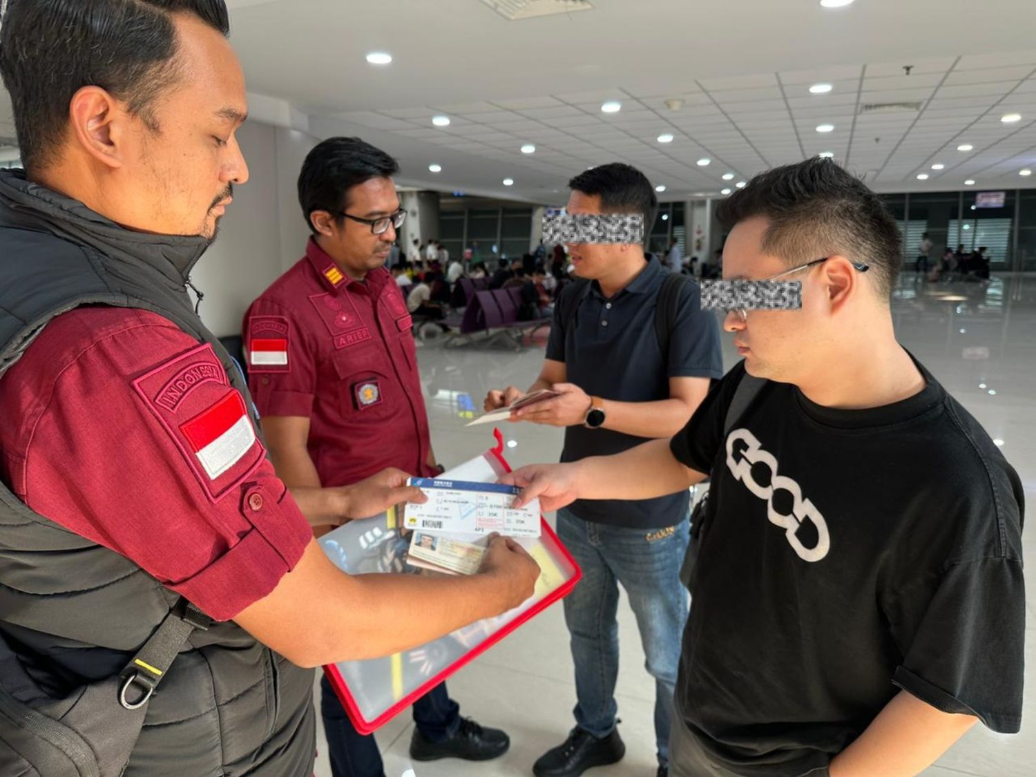 Usai Menjalani Hukuman, Dua Warga Tiongkok Dideportasi dari Kediri 