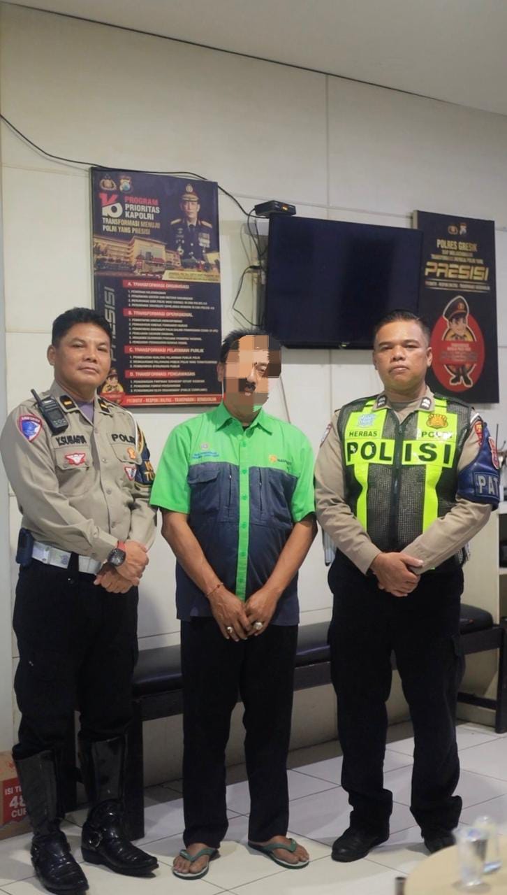 Satlantas Polres Gresik Tindak Tegas Sopir Bus Trans Jatim Ugal-ugalan di Jalan Protokol