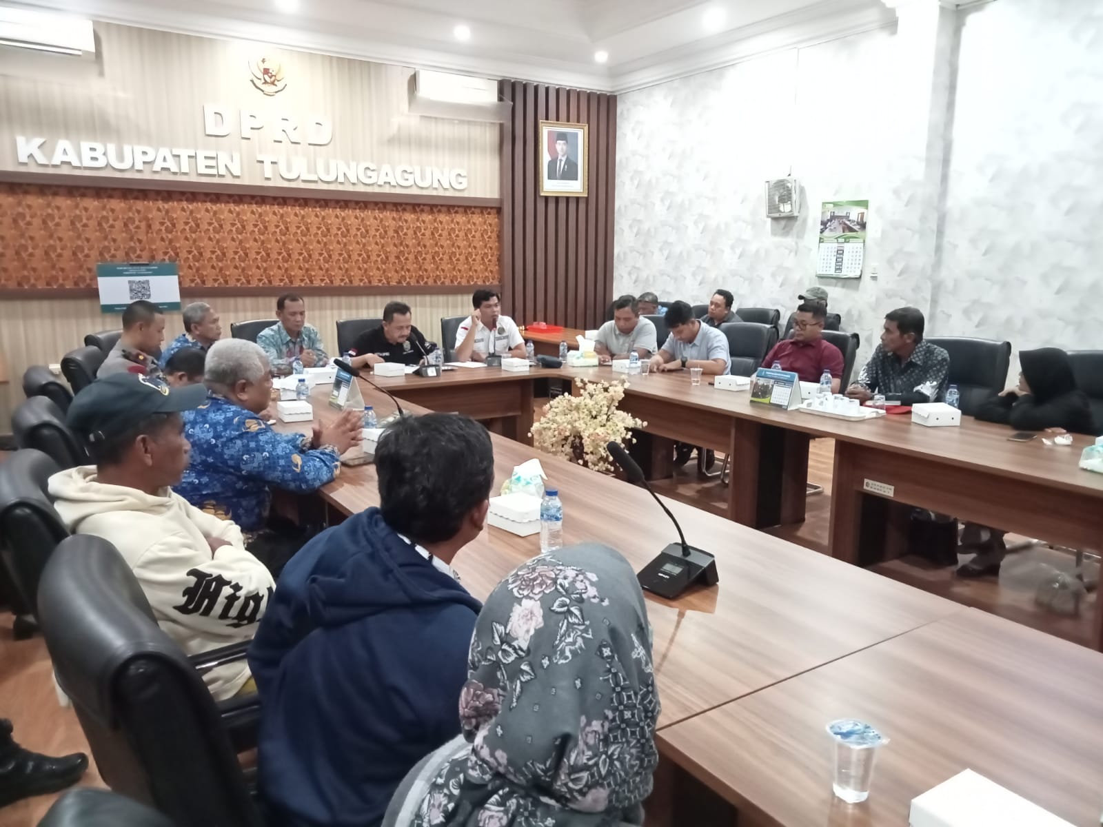Warga 5 Desa di Tulungagung Tuntut Listrik dan Perbaikan Jalan, DPRD Janji Tindak Lanjut