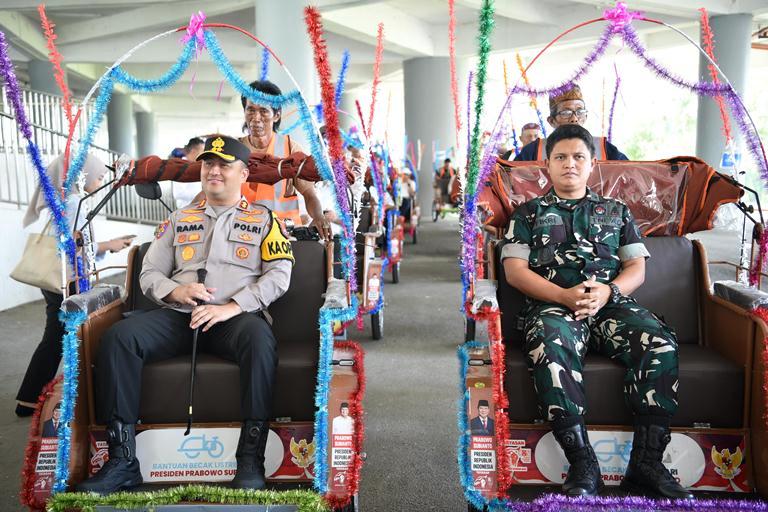 Kirab Adipura 2026 Gresik Meriah, Kapolres dan Forkopimda Kompak Naik Kendaraan Listrik