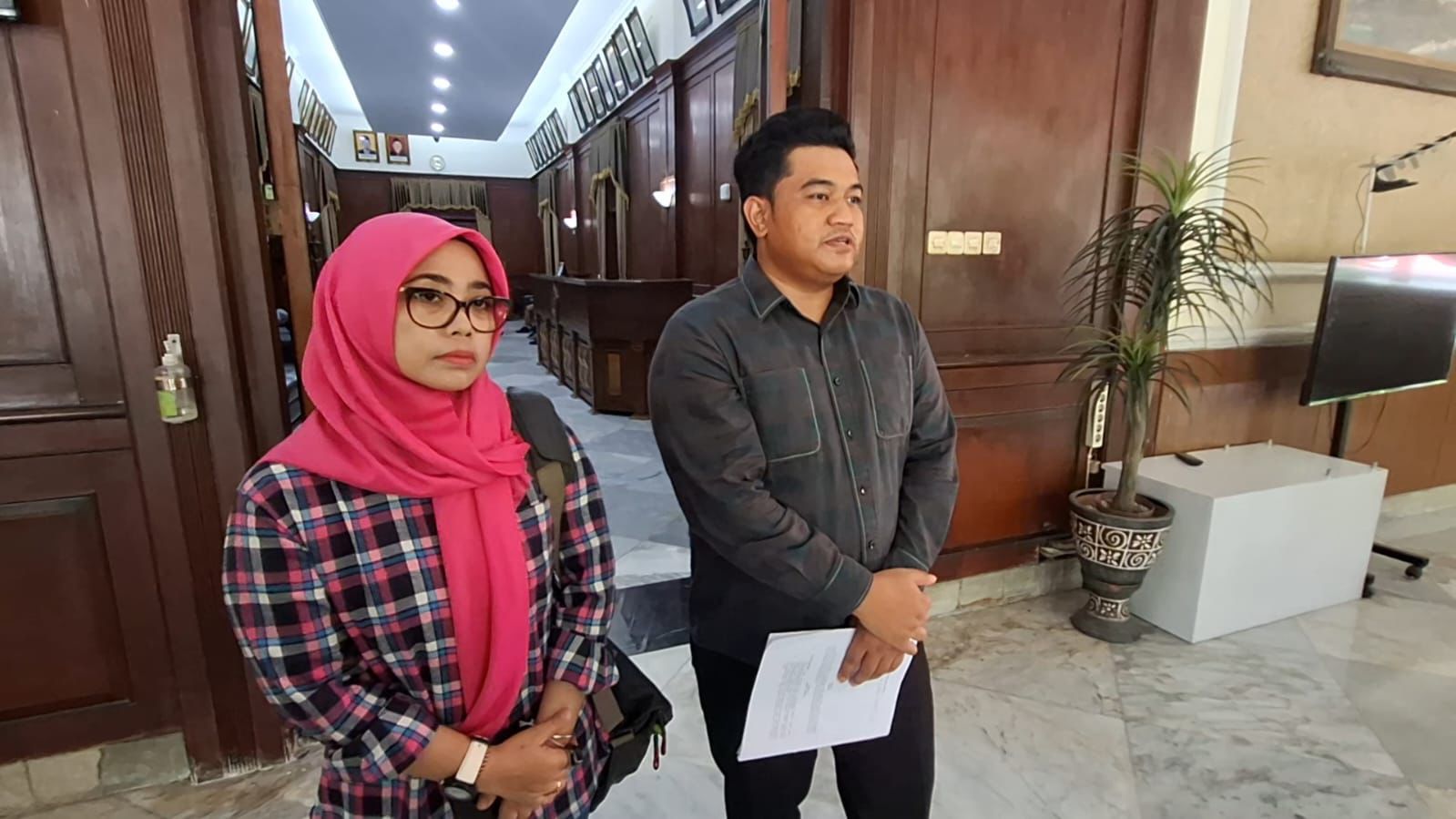 Setahun Terkatung-katung, Orang Tua Siswa SMP Korban Peluru Nyasar Ngadu ke DPRD Gresik