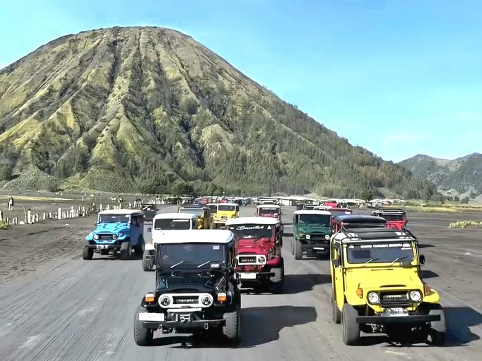 Bromo Berasap, Dapur Sopir Jeep Wisata Pasuruan Ikut Padam