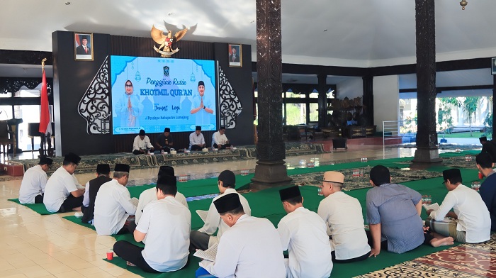 Kasdim 0821 Lumajang Hadiri Khotmil Quran di Pendopo Arya Wiraraja