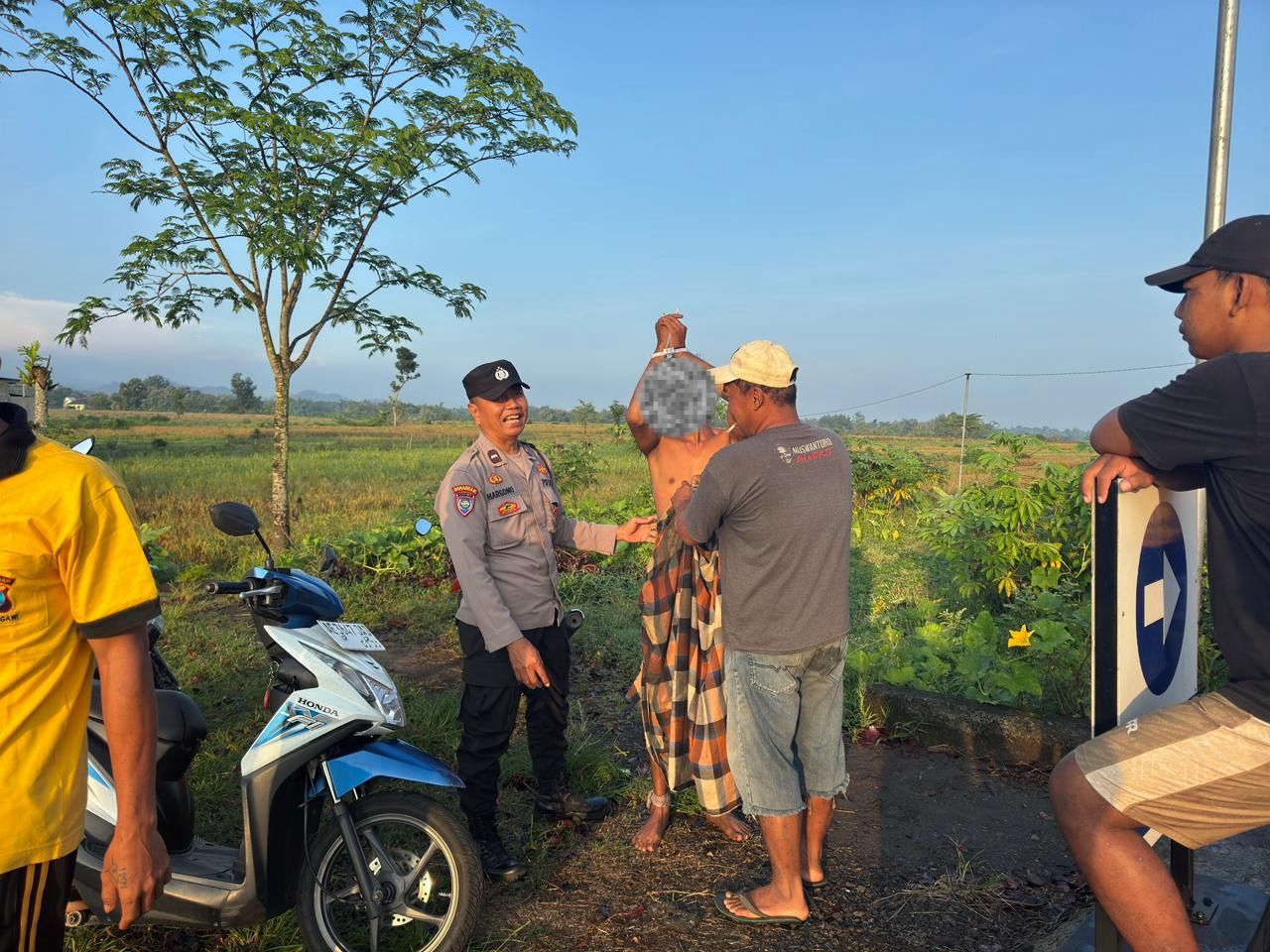 Resahkan Warga Ngrambe, Polisi Ngawi Amankan ODGJ di Pertashop Cepoko 