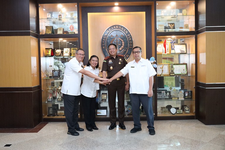 Kolaborasi DJP dan Kejati Jatim, Perkuat Penegakan Hukum dan Cegah Rokok Ilegal