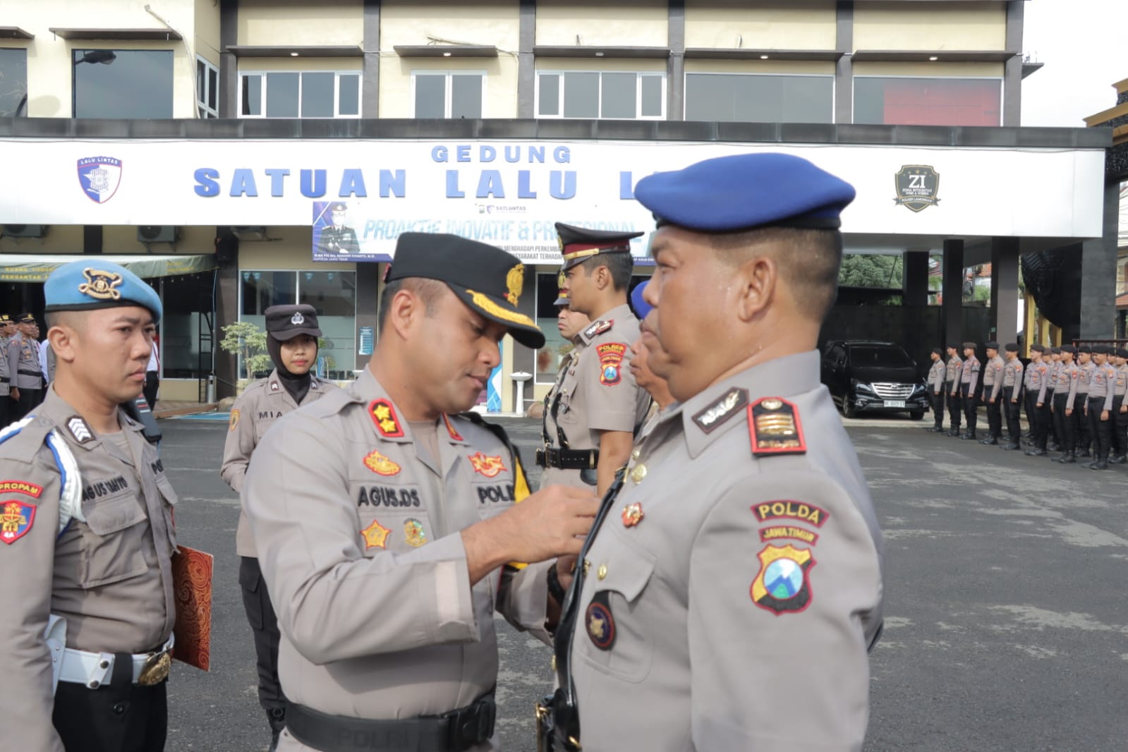 Sertijab Kasat Lantas dan Kasat Polairud, Kapolres Lamongan: Pejabat Baru Segera Menyesuaikan Diri