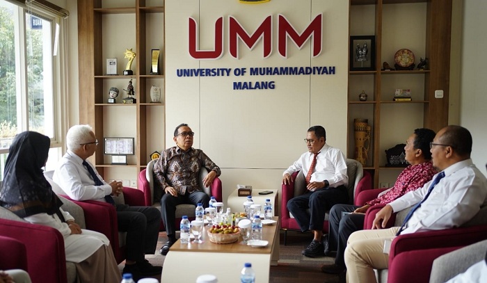 Menko PMK Pratikno Soroti Dampak Disruptif AI: Indonesia Peringkat Ketiga Pengunjung AI Terbanyak Dunia