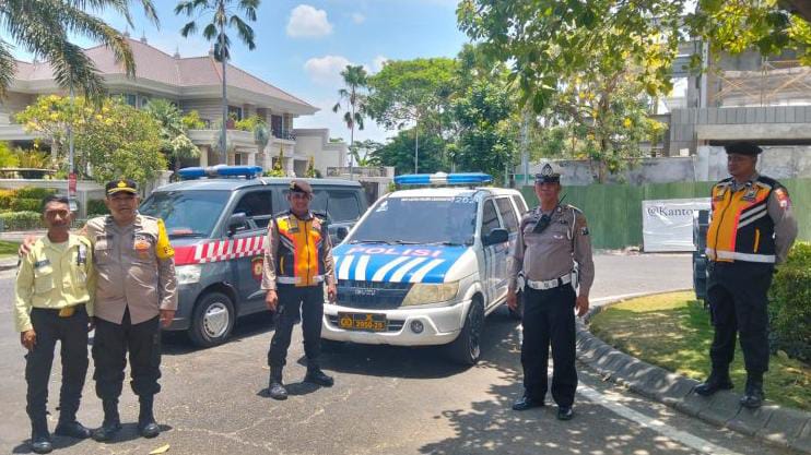 Polsek Lakarsantri Patroli Intensif di Citraland, Jaga Keamanan Jelang Pilkada