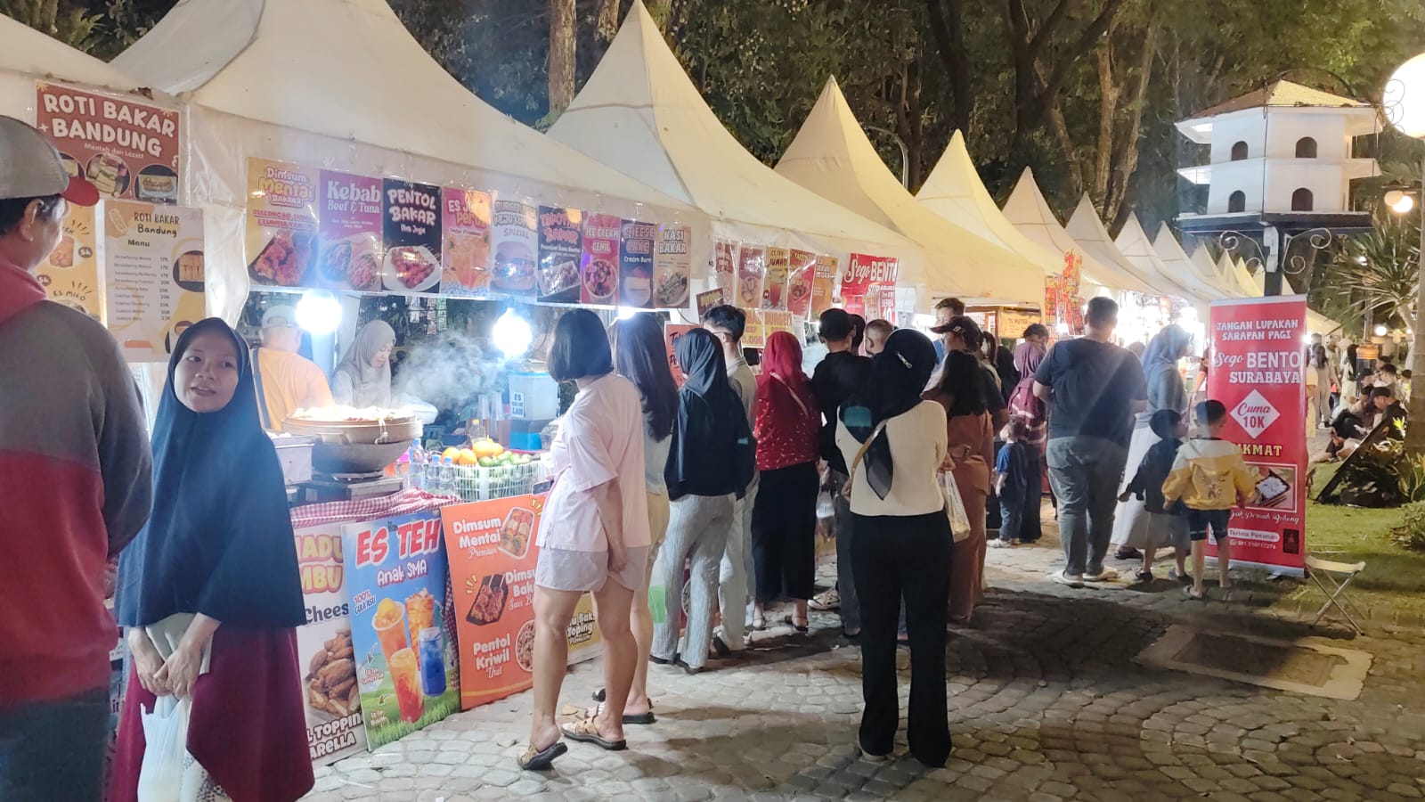 Hari Kedua SFF 2026, Bazaar UMKM Diserbu Pengunjung