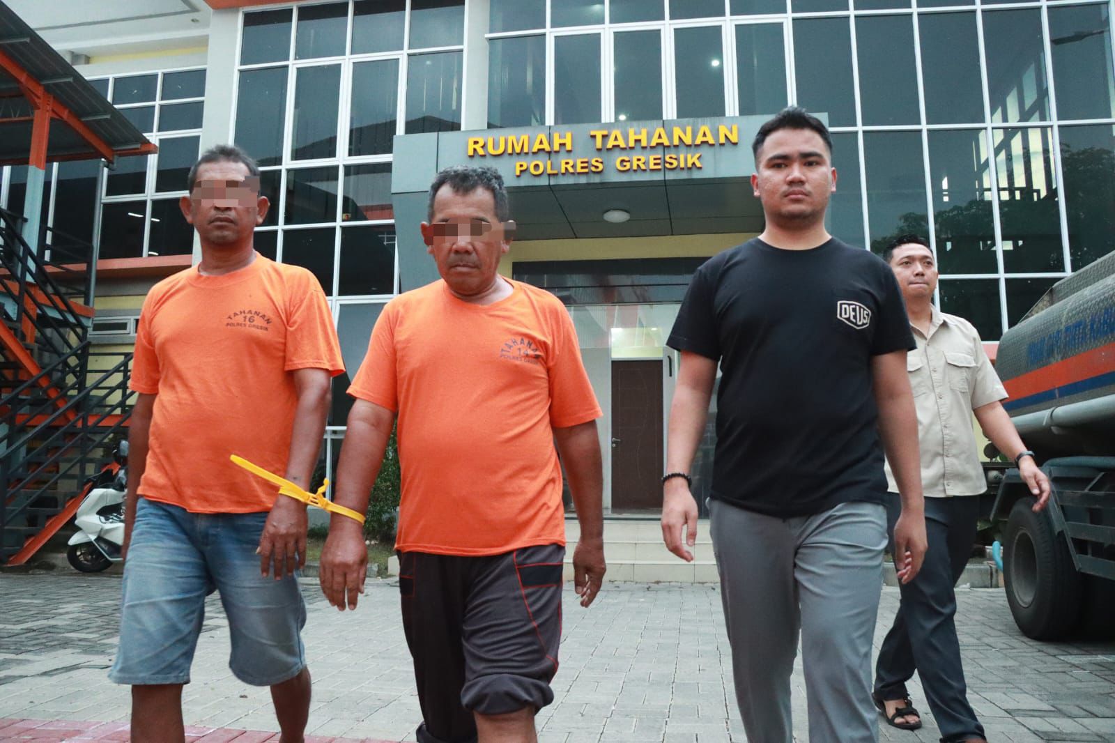 Satreskrim Polres Gresik Tangkap Pelaku Penipuan Bermodus Tawaran Pekerjaan