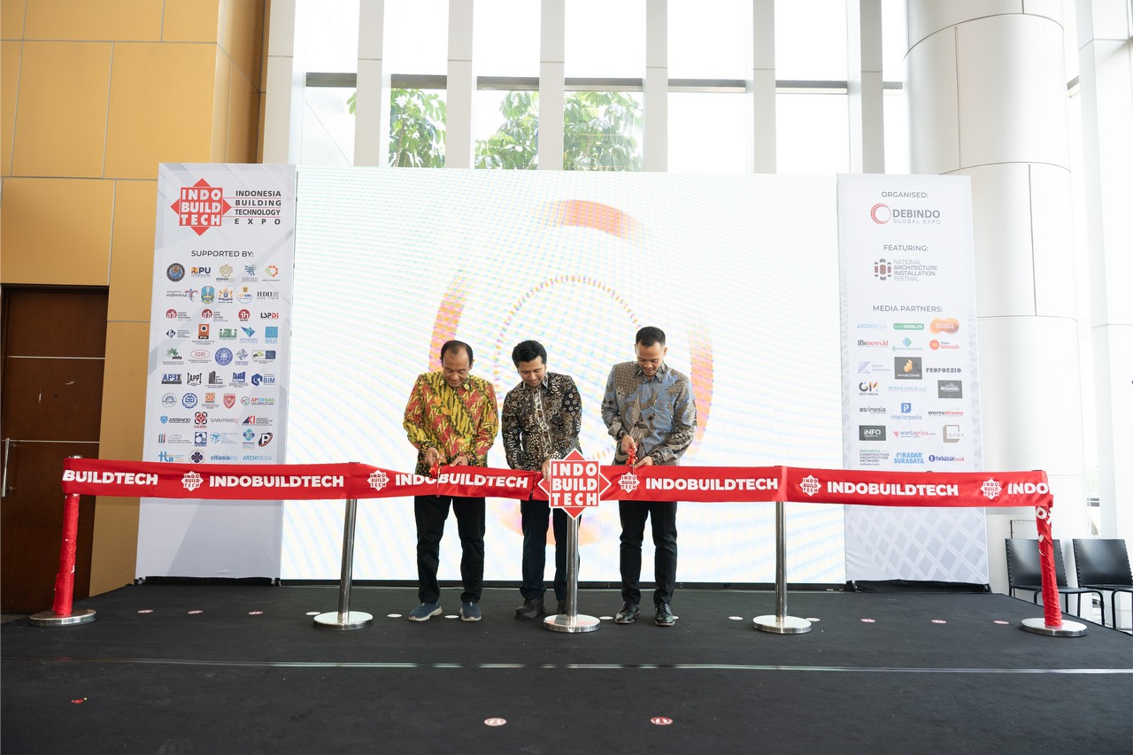 IndoBuildTech Surabaya 2025 Resmi Dibuka, Hadirkan Solusi Inovatif untuk Sektor Konstruksi dan Arsitektur