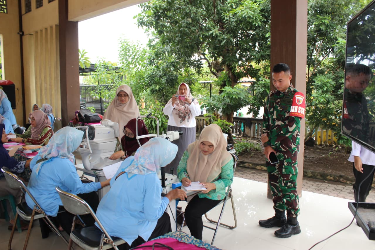 Satgas TMMD ke-126 Kodim 0816/Sidoarjo Hadirkan Layanan Kesehatan Mata Gratis