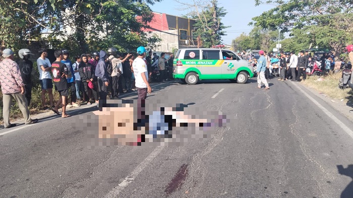 Honda Astrea Adu Banteng dengan Avanza di Cerme Gresik, Seorang Pelajar Tewas