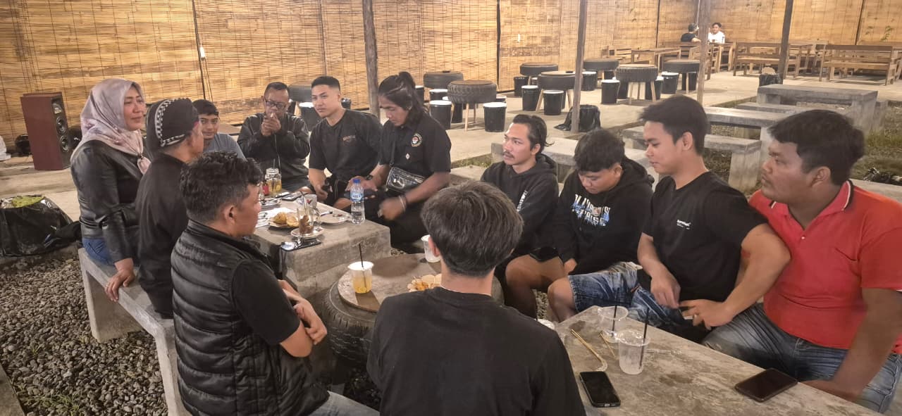 Ngopi Bareng Tokoh Pencak Silat, Kapolsek Boyolangu Perkuat Sinergi Jaga Kamtibmas