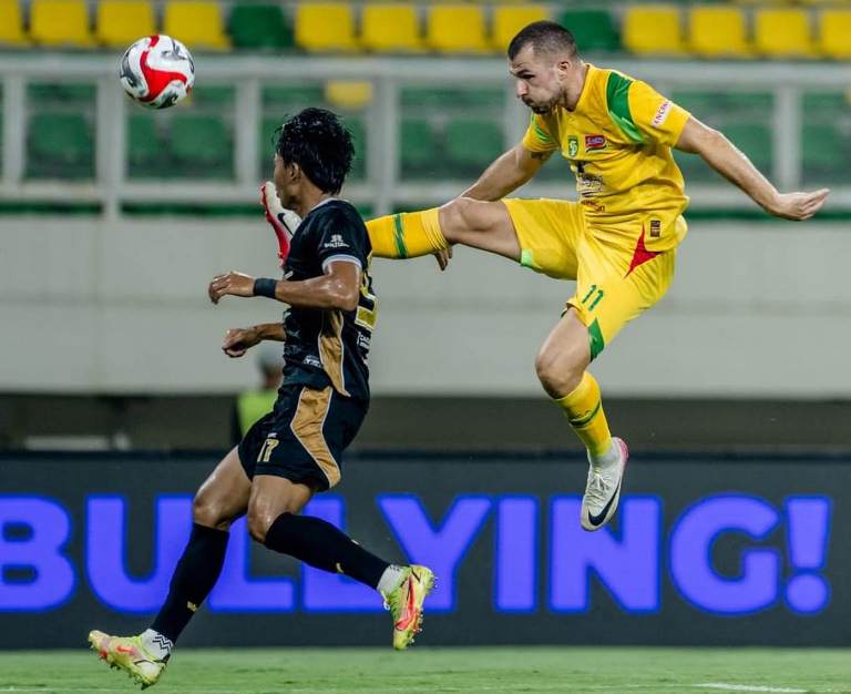 Mihailo Perovic Belum Temukan Ritme, Kontribusi Gol di Persebaya Minim
