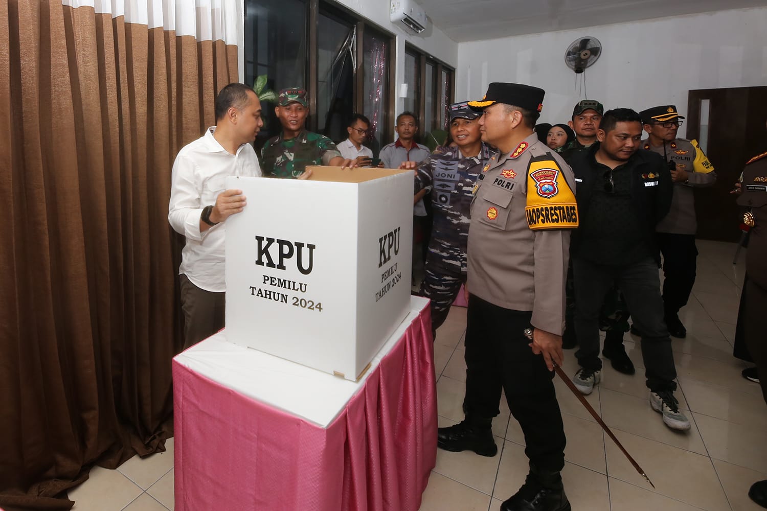 Forkopimda Surabaya Keliling TPS, Target Partisipasi Pemilih Minimal 85 Persen
