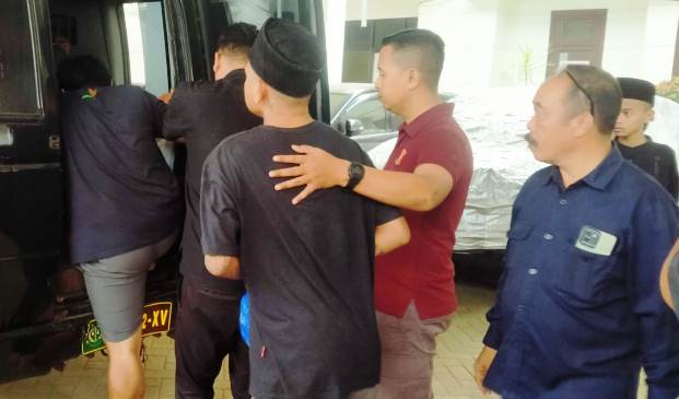 Dipercaya Manager Toko Emas, Dana Penjualan Masuk Rekening Pribadi