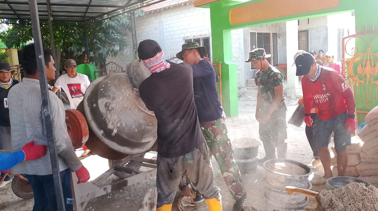 Suara Mesin Molen Temani Kerja Satgas TMMD  ke-121 di Masjid Darussalam 