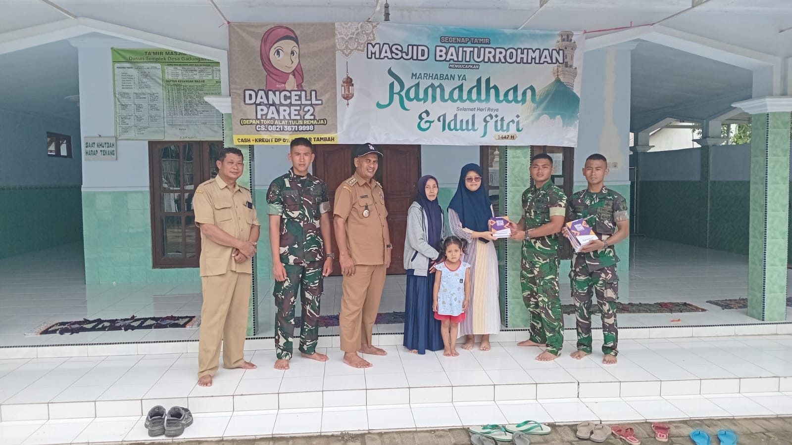 Belasan Rumah Ibadah di Desa Gadungan Kediri Terima Mushaf Alquran dari Satgas TMMD