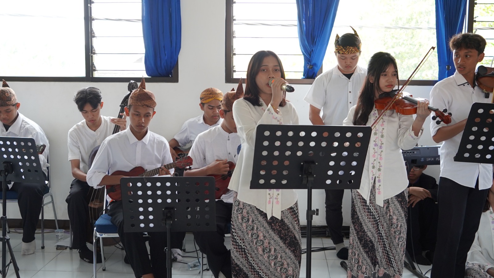 Musik Keroncong Bikin Nostalgia, Kacabdin Jombang Dukung Kreativitas Siswa