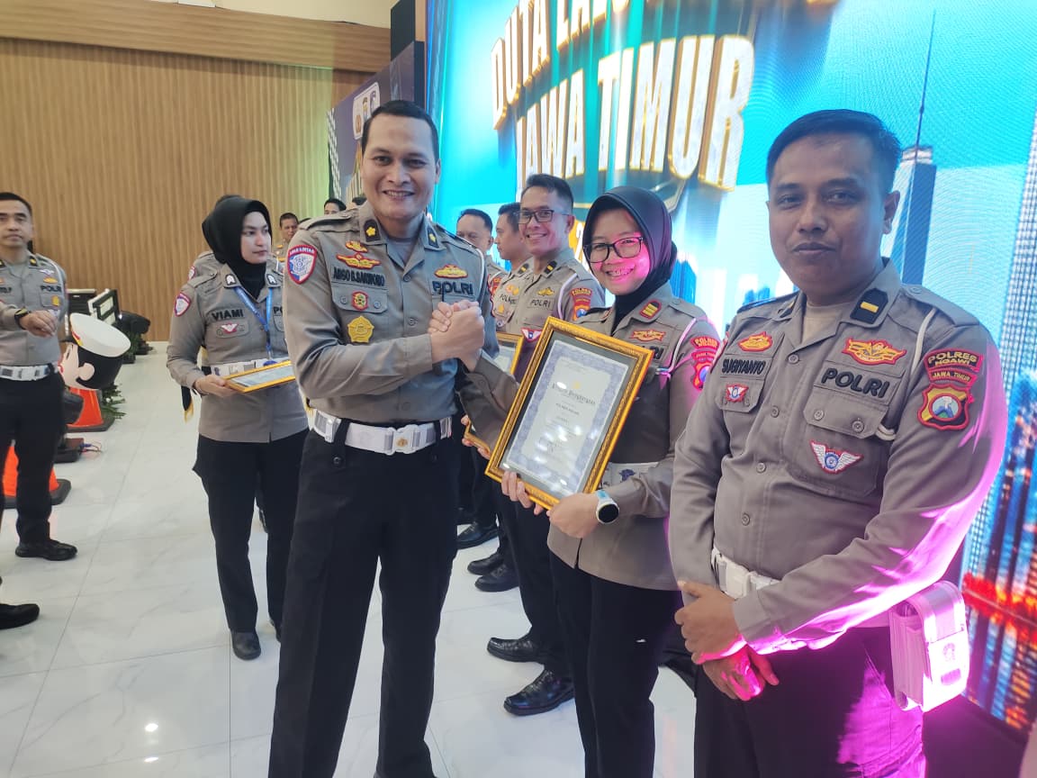 Satlantas Polres Ngawi Raih Juara 1 Pelaporan Pesantren Road Safety