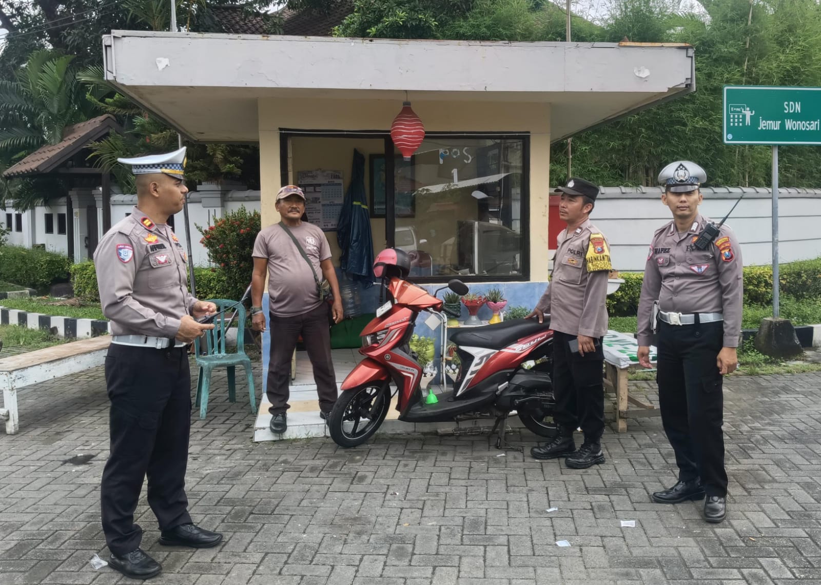 Polsek Wonocolo Tingkatkan Patroli Permukiman, Prioritaskan Keamanan Warga